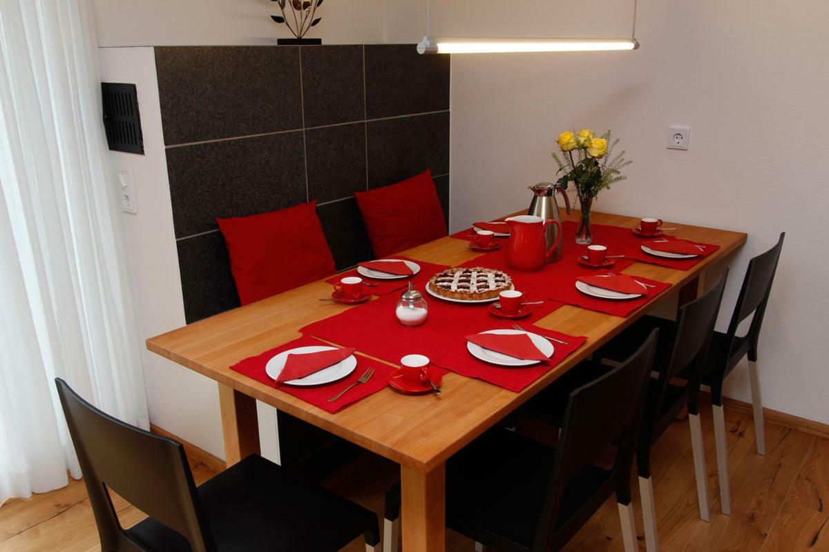 Chalet Alpenrose 134Qm Am Golfplatz اوبرستوفن المظهر الخارجي الصورة